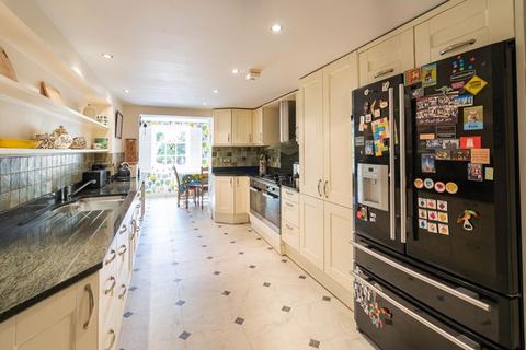 Stratton Lodge, 52 Bath Street, Abingdon, OX14 3QH