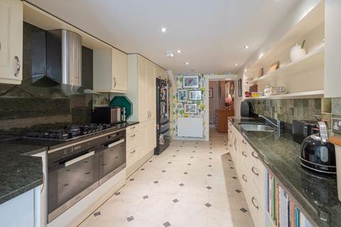 Stratton Lodge, 52 Bath Street, Abingdon, OX14 3QH