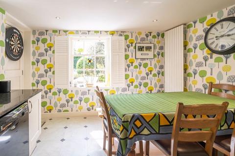 Stratton Lodge, 52 Bath Street, Abingdon, OX14 3QH