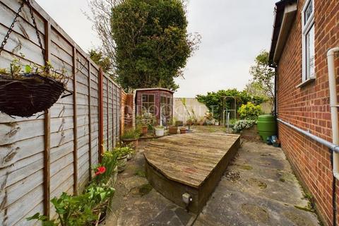 17 Albert Road, Gillingham, ME7 5UX