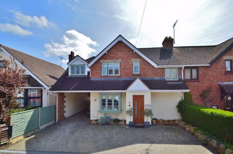 Queens Road, Thame 4 bed semidetached house £800,000