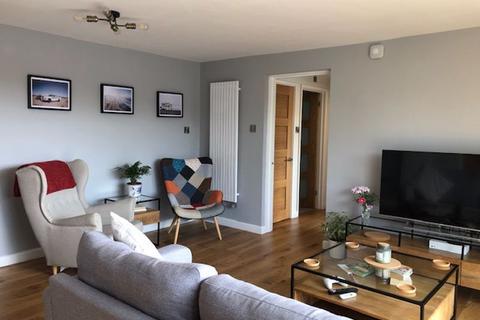 2 bedroom flat to rent, Northlands Drive, Central Winchester