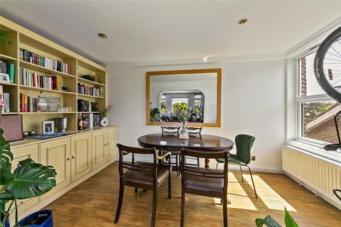 2 bedroom apartment for sale, Mortlake Road, Kew, Surrey, TW9