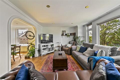 2 bedroom apartment for sale, Mortlake Road, Kew, Surrey, TW9