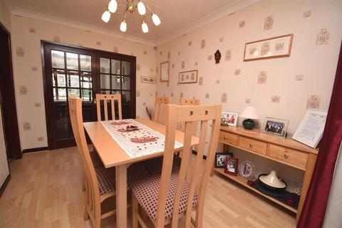 45 Captain Lees Road, Westhoughton, Bolton, BL5 3UB