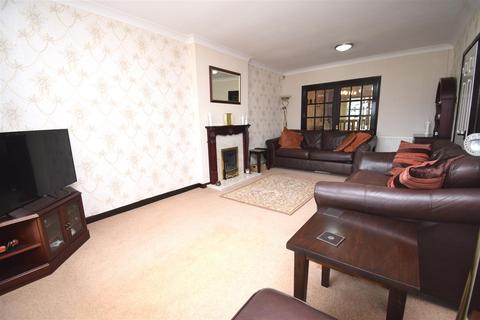 45 Captain Lees Road, Westhoughton, Bolton, BL5 3UB