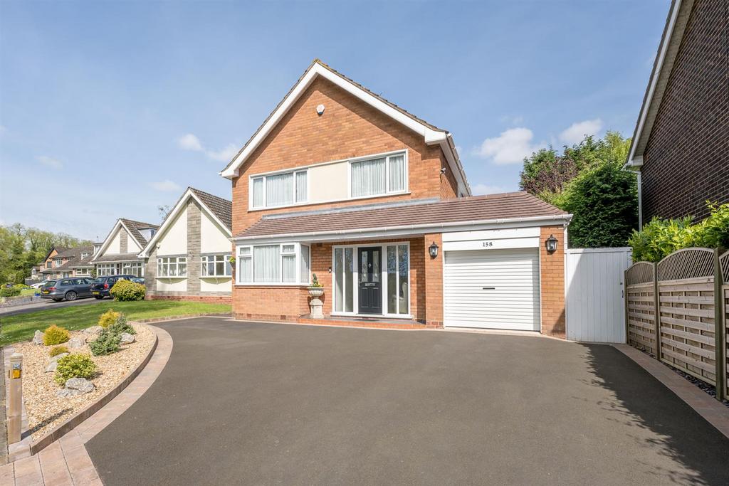 Lawnswood Road, Stourbridge, DY8 5LW 3 bed house for sale £450,000
