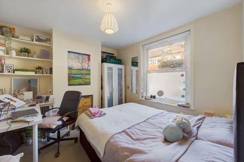 114 Avenue Road, Southampton, SO14 6BB