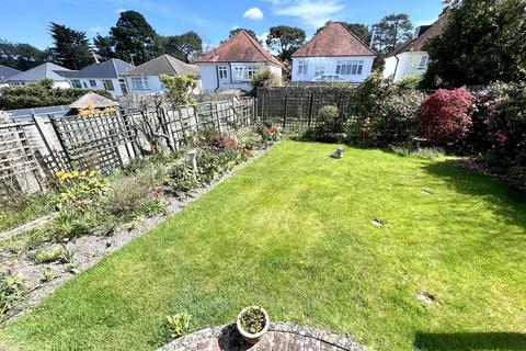 3 bedroom detached house for sale - Mayfield Avenue, Poole, BH14