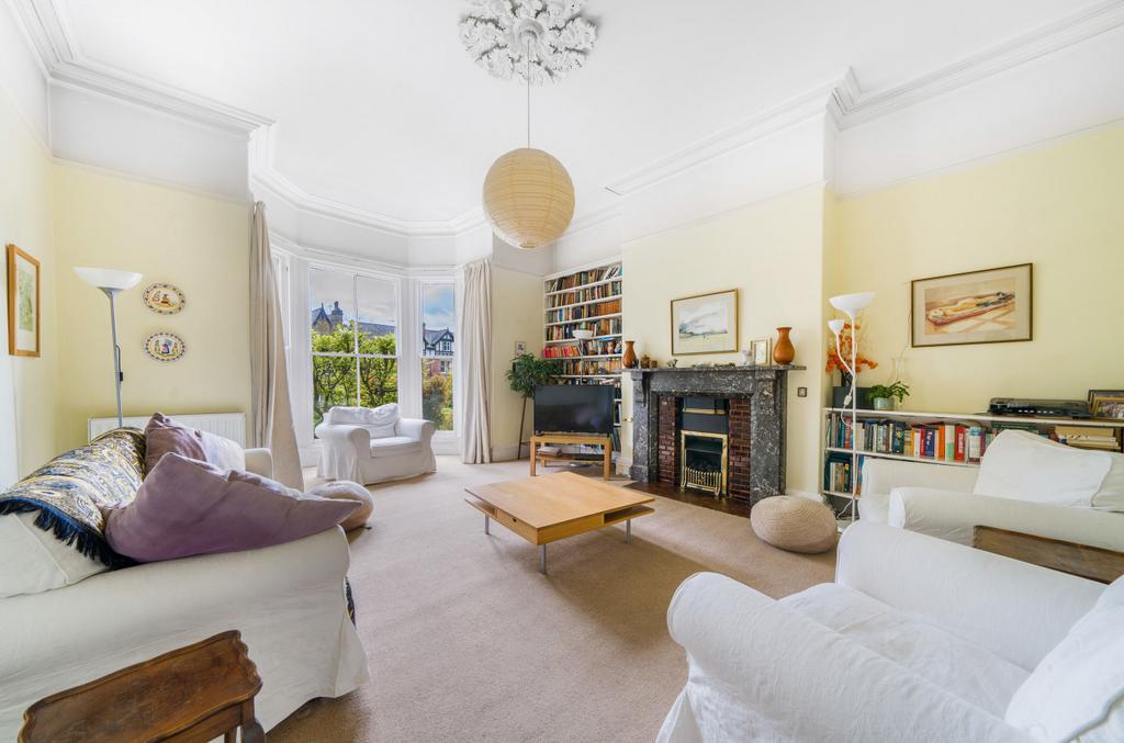 Claremont Drive, Leeds, West Yorkshire 5 bed terraced house for sale