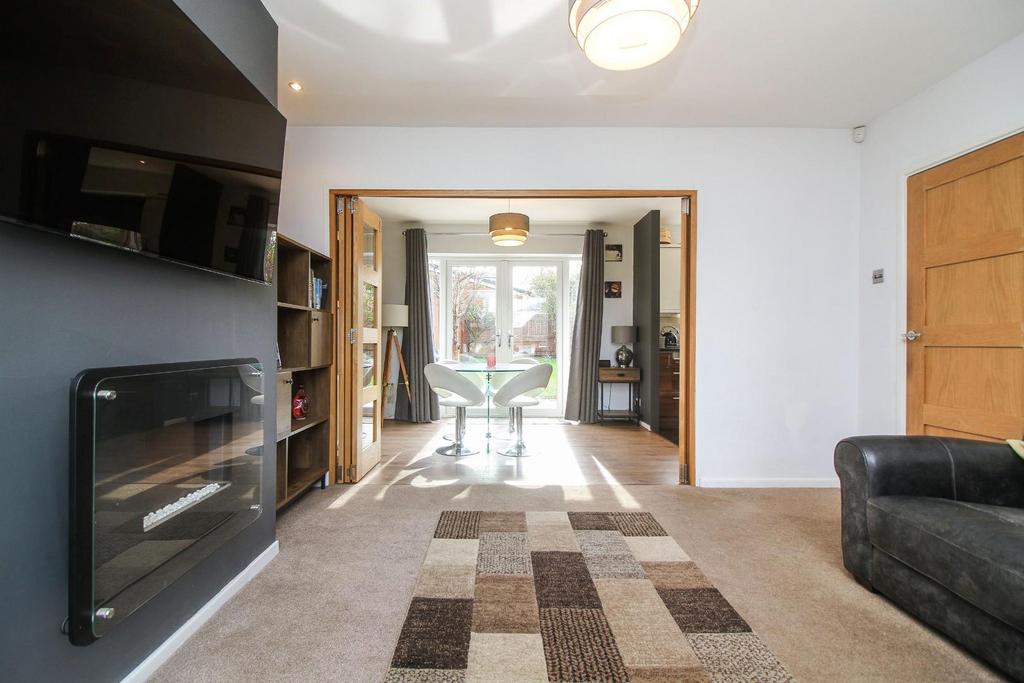 Rayleigh Drive, Wideopen, Newcastle Upon Tyne 3 bed semidetached house