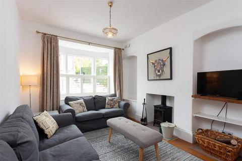 3 bedroom end of terrace house for sale, Hall Garth, Pickering