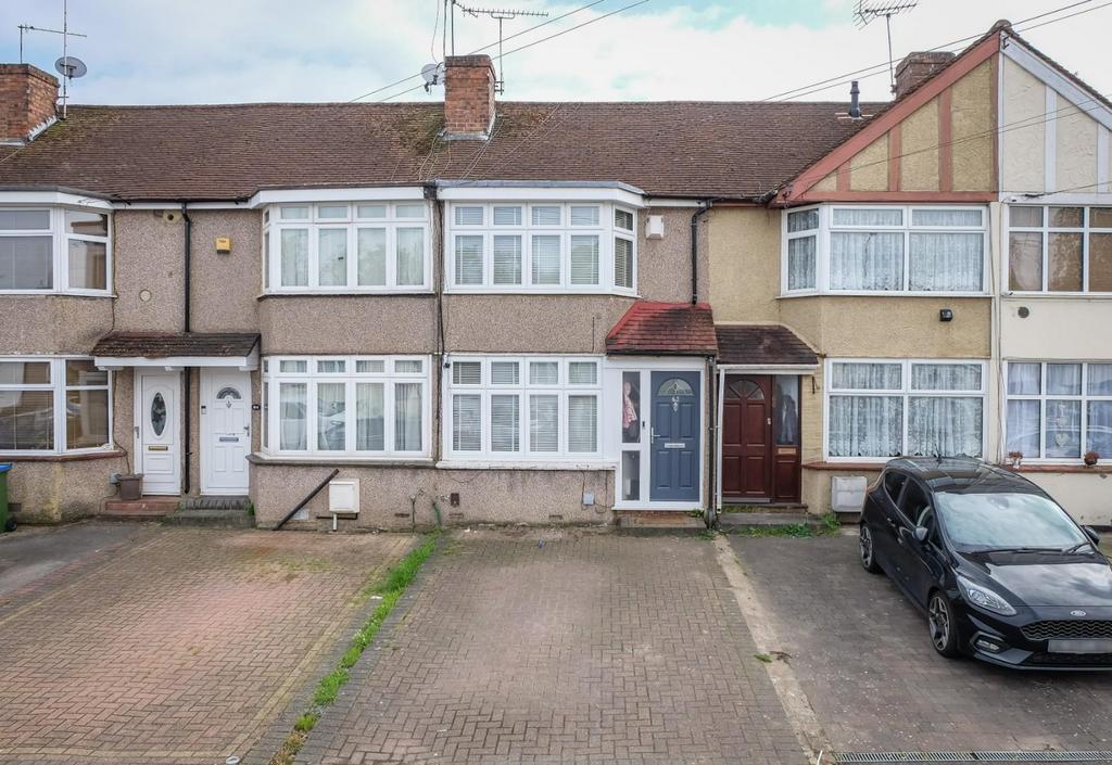 Parkside Avenue, Barnehurst 2 bed terraced house for sale £350,000