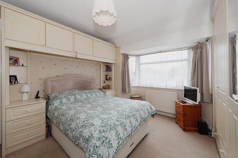 31 The Mount, Worcester Park, KT4 8UD