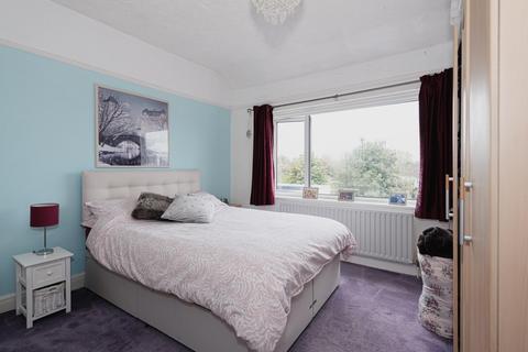 31 The Mount, Worcester Park, KT4 8UD