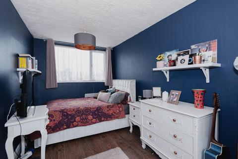 31 The Mount, Worcester Park, KT4 8UD