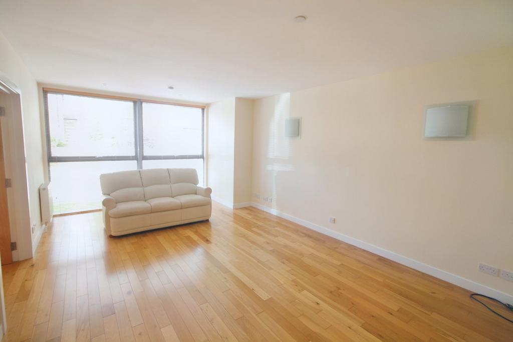 Kilbryde Crescent, Dunblane, FK15 2 bed apartment for sale £225,000