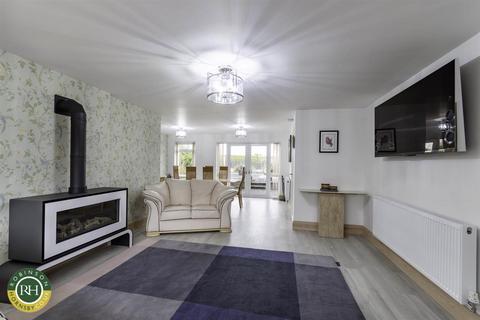 31 Clifton Drive, Sprotbrough, Doncaster, DN5 7NL