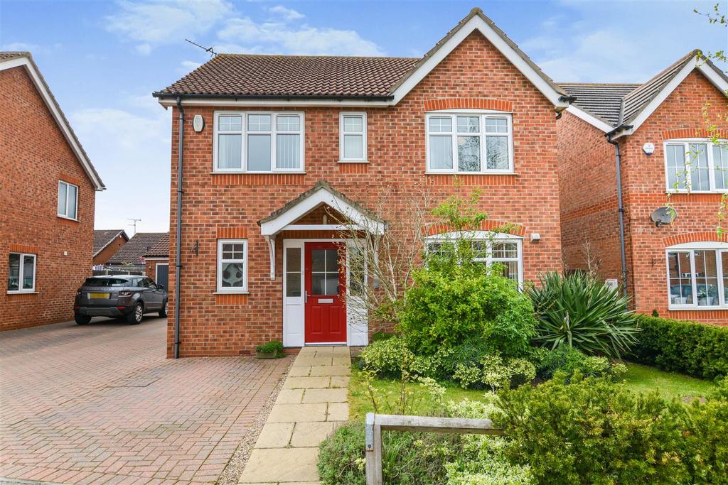 Oak Drive, Messingham, Scunthorpe 4 bed detached house for sale £295,000