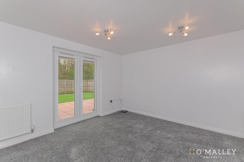 Garganey, Alloa 2 bed semidetached house £875 pcm (£202 pw)