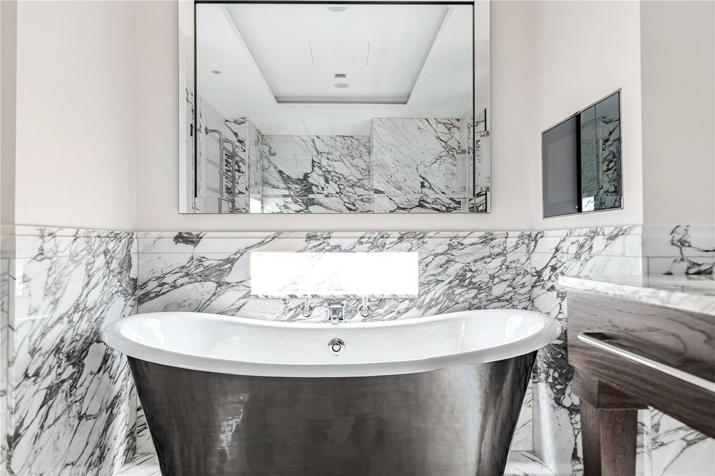 Apartment in London - More