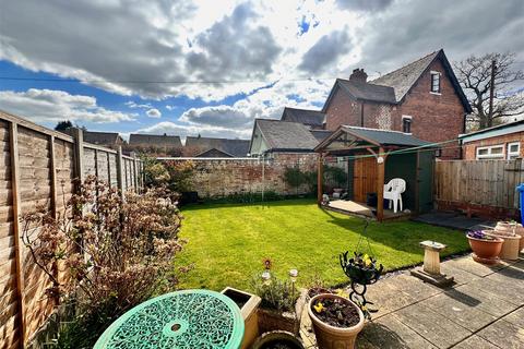 Endun Chapel Lane, Codsall, Wolverhampton, WV8 2EH