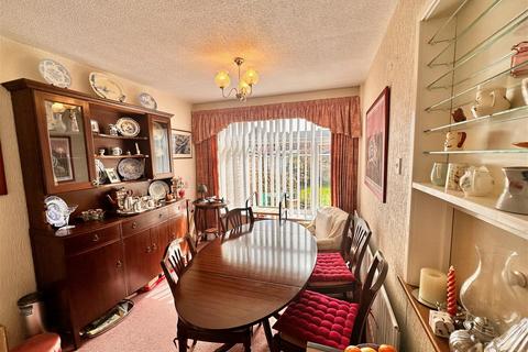 Endun Chapel Lane, Codsall, Wolverhampton, WV8 2EH