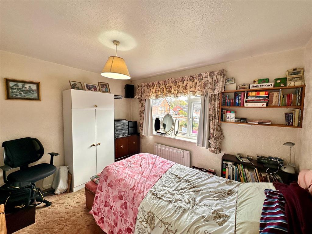 Principal bedroom