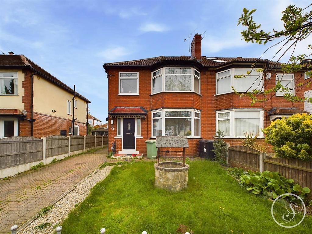 Hawkhill Gardens, Leeds 3 bed semidetached house for sale £255,000