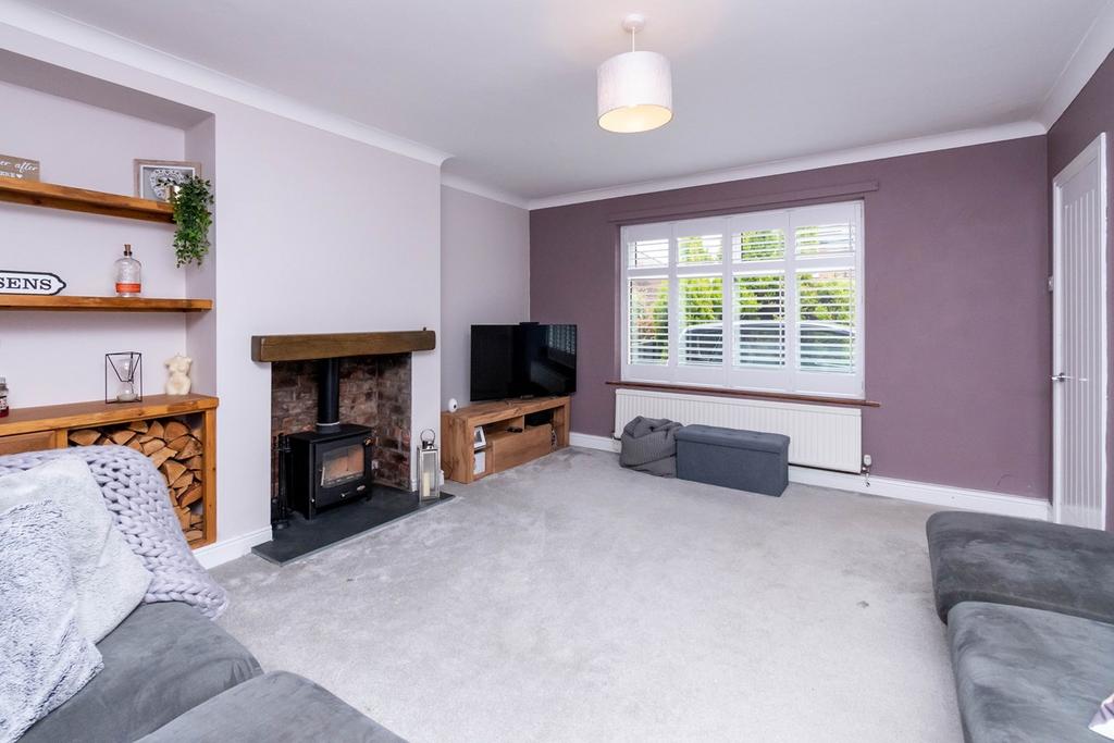 The Avenue, Eccleston, St Helens, WA10 3 bed semidetached house £225,000