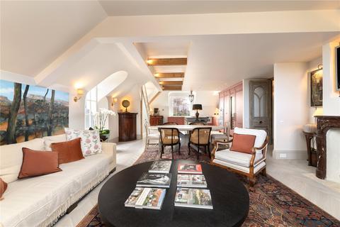 67a Arthur Road, London, SW19 7DN
