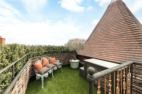 67a Arthur Road, London, SW19 7DN