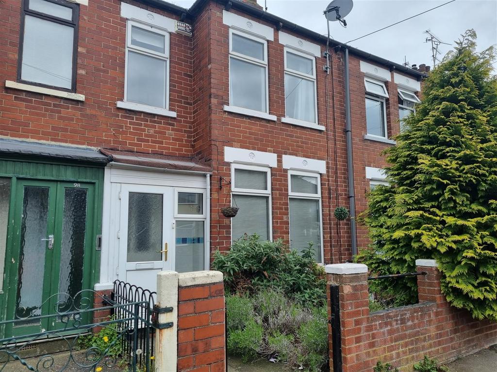 Ryde Avenue Hull 2 bed terraced house £725 pcm (£167 pw)