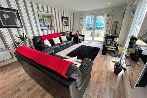 2 bedroom apartment for sale - Meridian Bay, Trawler Road Marina, Swansea