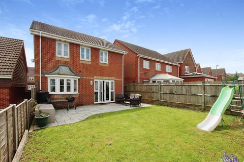 4 bedroom detached house for sale - Park Cottage Drive, Titchfield Park