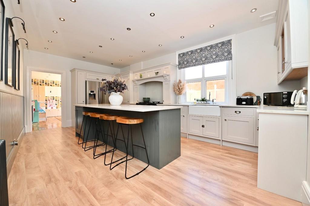Kitchen-Breakfast Room