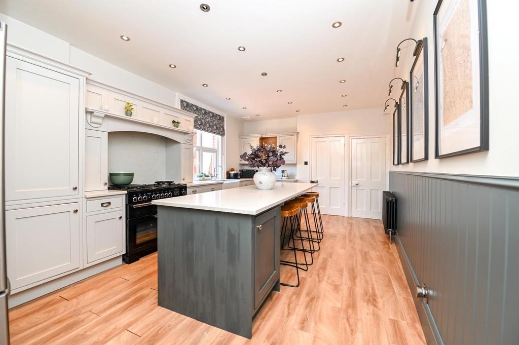 Kitchen-Breakfast Room