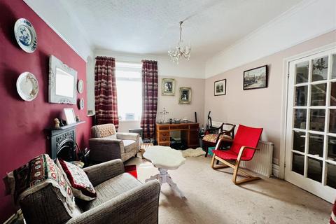 4 bedroom semi-detached house for sale - Woodlands, Gowerton, Swansea