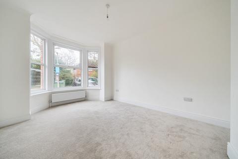 4 bedroom semi-detached house for sale - Addison Road, Sarisbury Green, Southampton, Hampshire, SO31