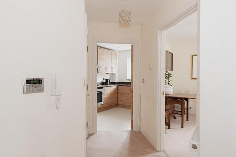 Flat 1, Poplar House, 9 Poplar Close, Epsom, KT17 3LH