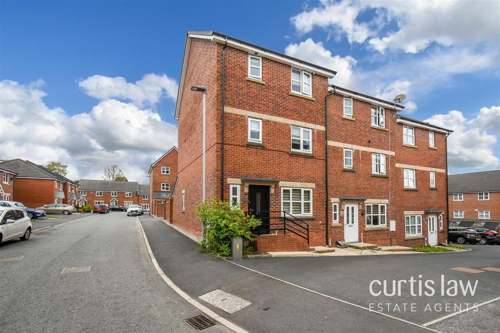 Kirkland Close, Blackburn 5 bed townhouse for sale £265,000