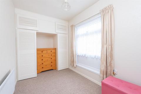 89 Warwick Road, Winklebury, Basingstoke, RG23 8DZ
