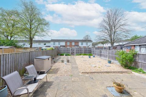 89 Warwick Road, Winklebury, Basingstoke, RG23 8DZ