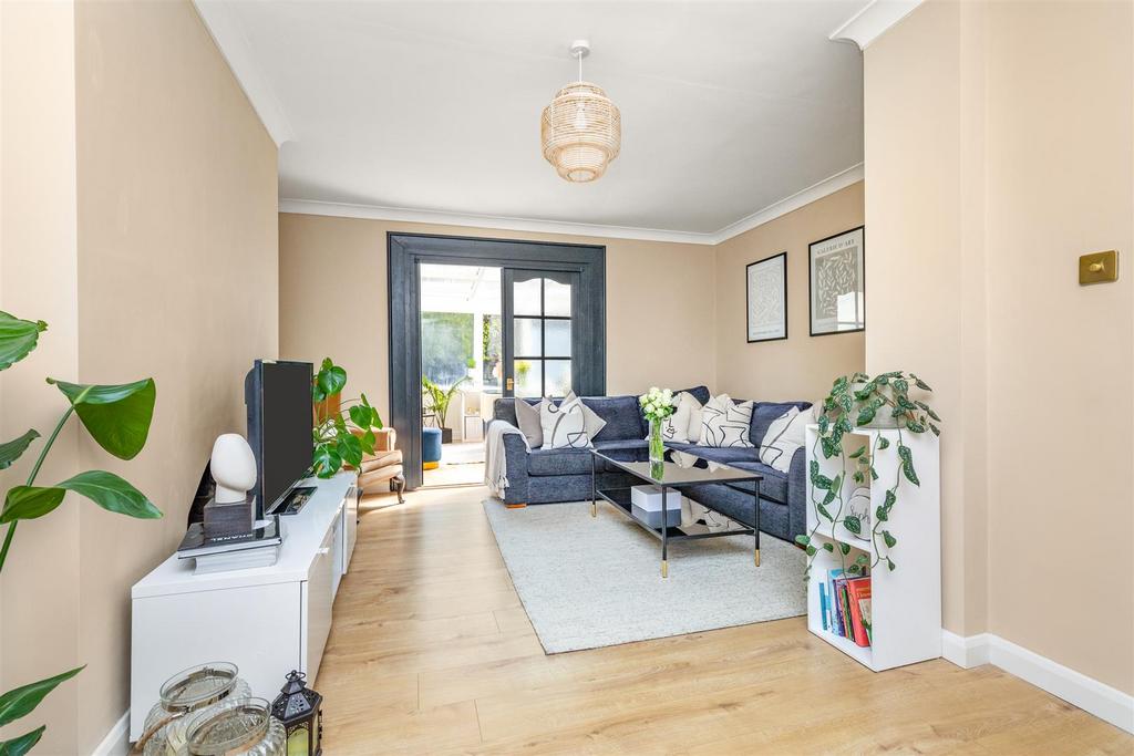 Stoney Lane, ShorehamBySea 3 bed house £400,000