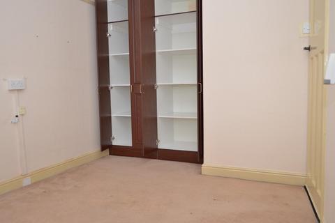25 Oregon Avenue, Oldham, OL1 2LE