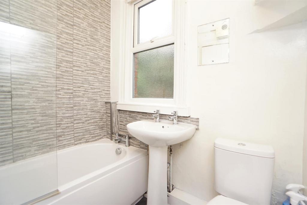 Ground floor bathroom/w.c.