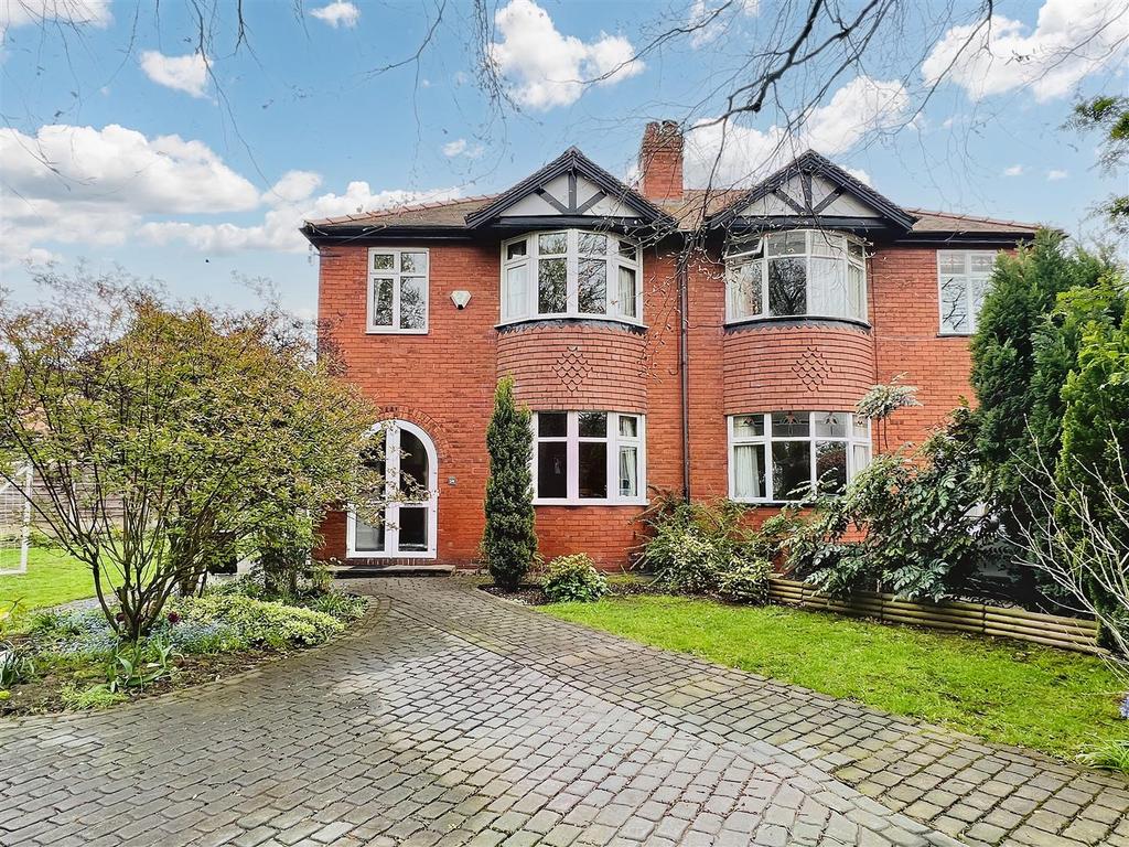 Orchard Drive, Hale, Altrincham 3 bed semidetached house £595,000
