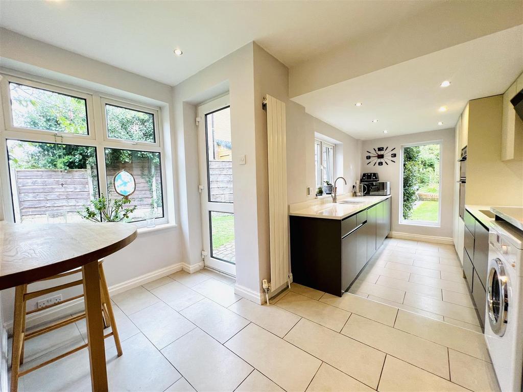 Orchard Drive, Hale, Altrincham 3 bed semidetached house £595,000