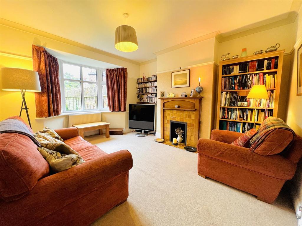Orchard Drive, Hale, Altrincham 3 bed semidetached house £595,000