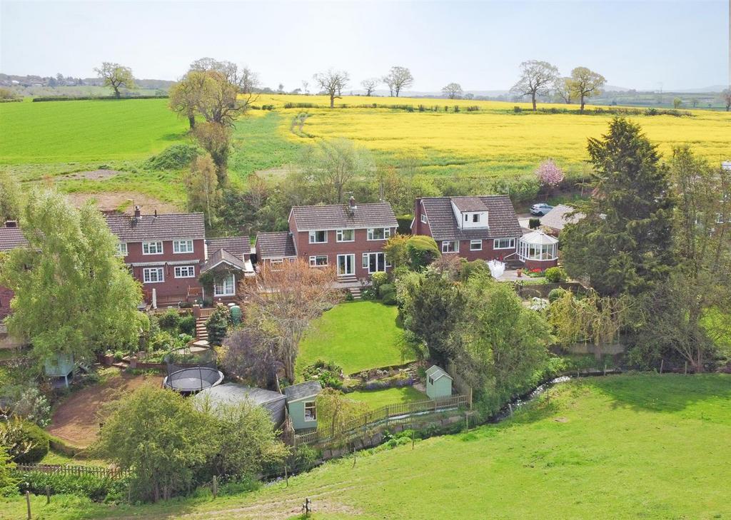 Annscroft, Shrewsbury 3 bed detached house £385,000